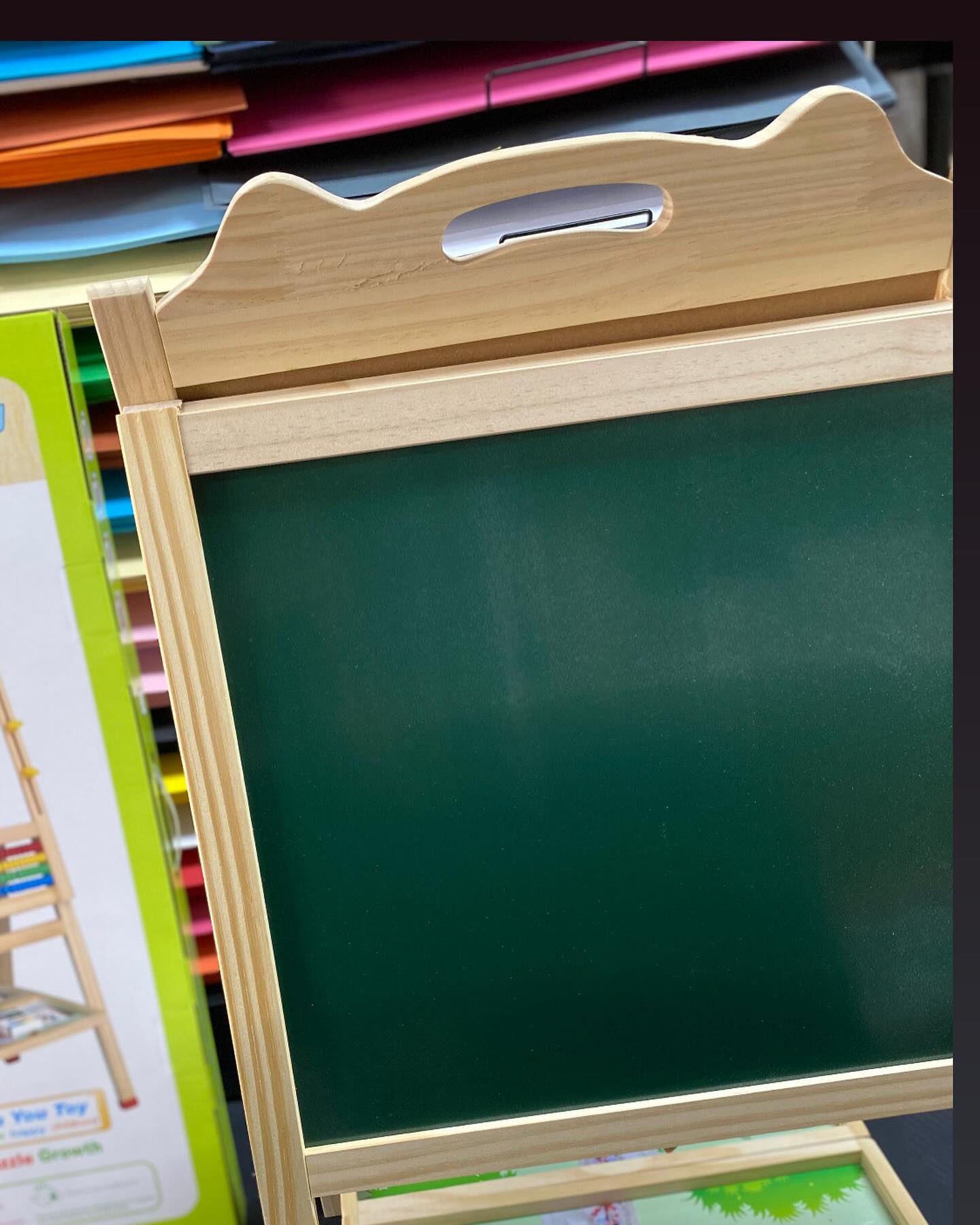 Tableau Éducatif Multifonction en Bois