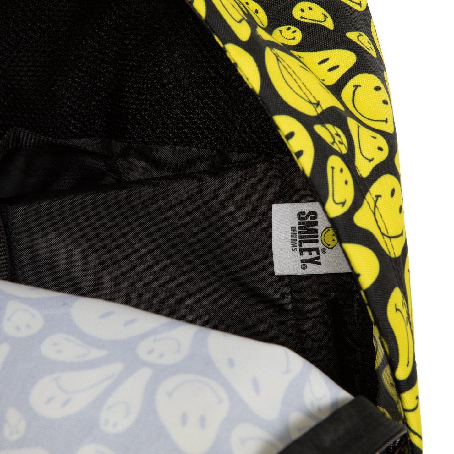 Sac à dos Eastpak x Smiley – Collection OUT OF OFFICE