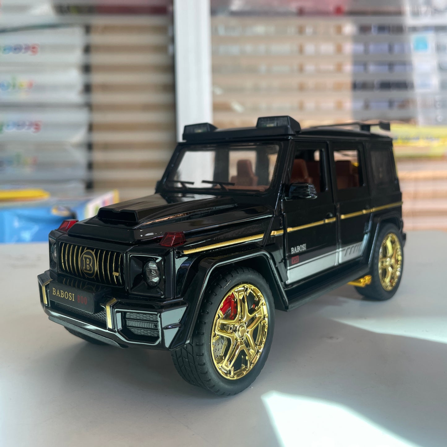 Modèle réduit Mercedes-Benz Babosi 800 (1:24)