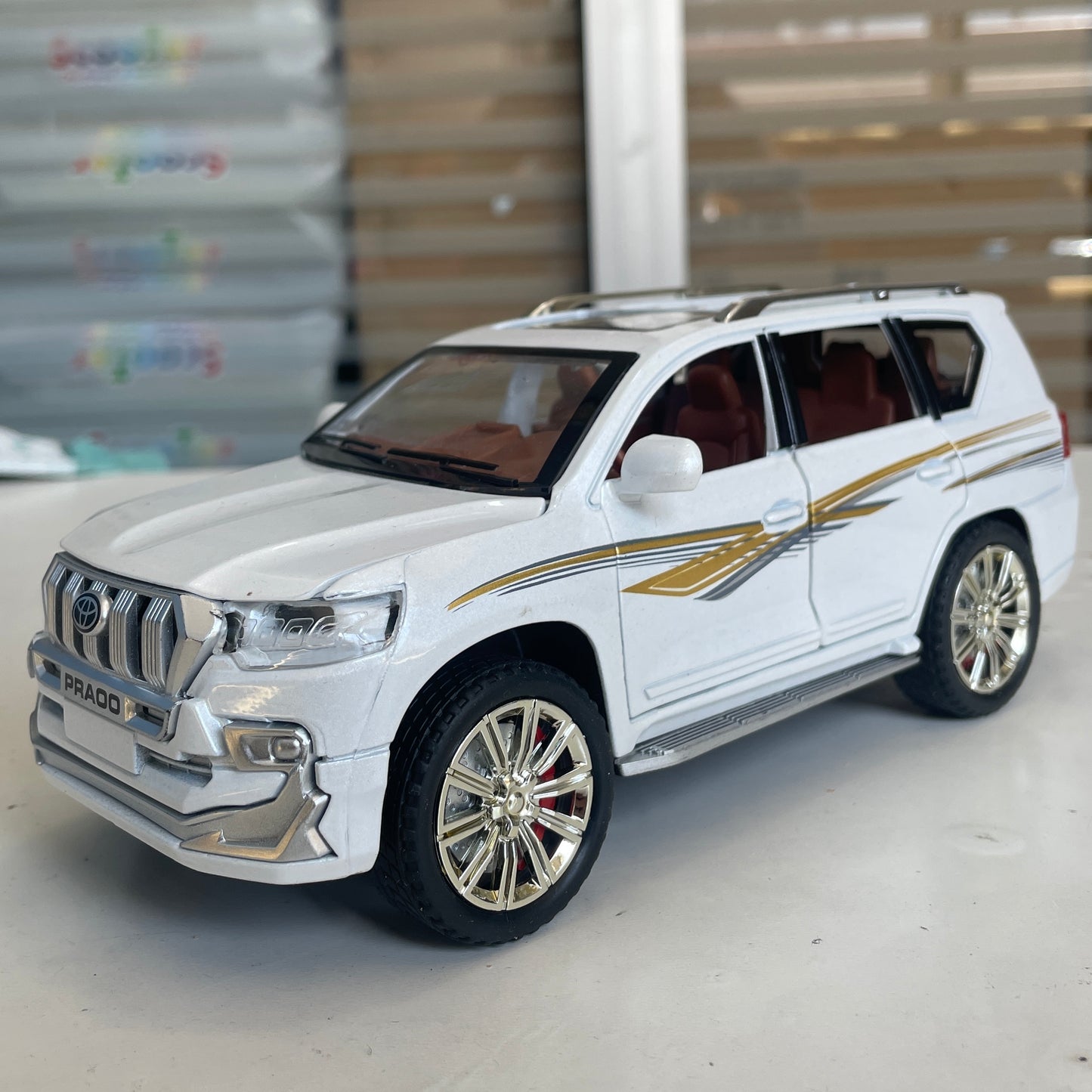 Modèle réduit Toyota Prado Blanc (1:24)