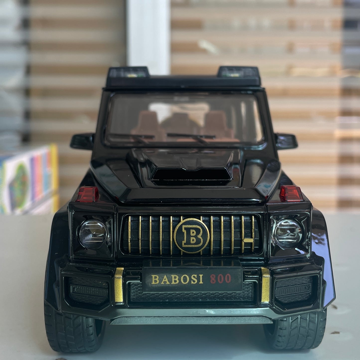 Modèle réduit Mercedes-Benz Babosi 800 (1:24)