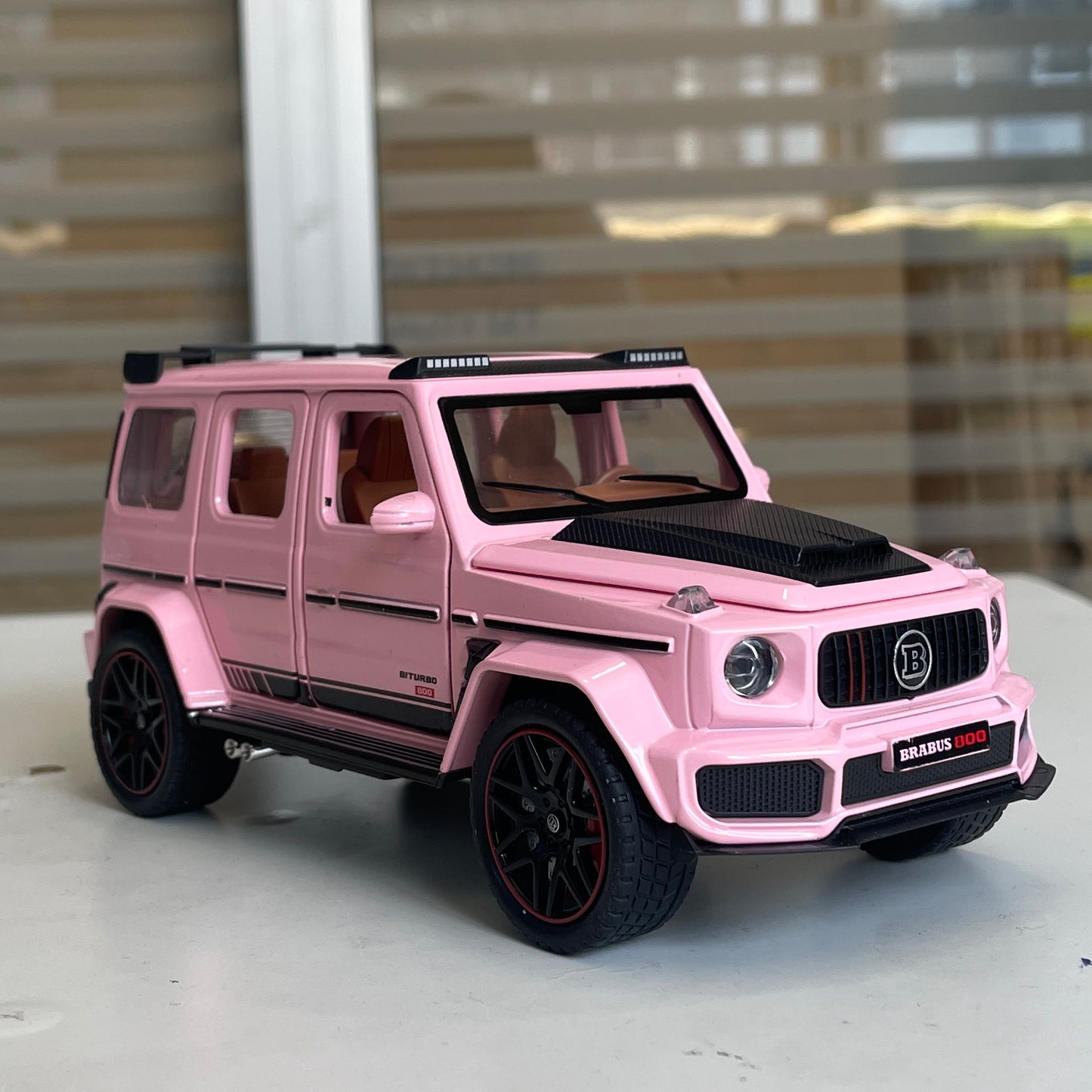 Modèle réduit Mercedes-Benz Brabus G800 (1:32)