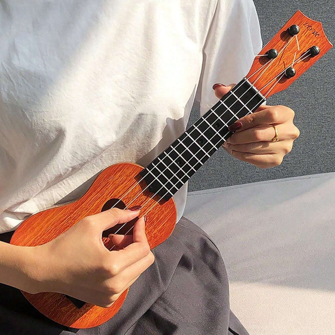 Guitar Miniature – L'Introduction Parfaite à la Musique