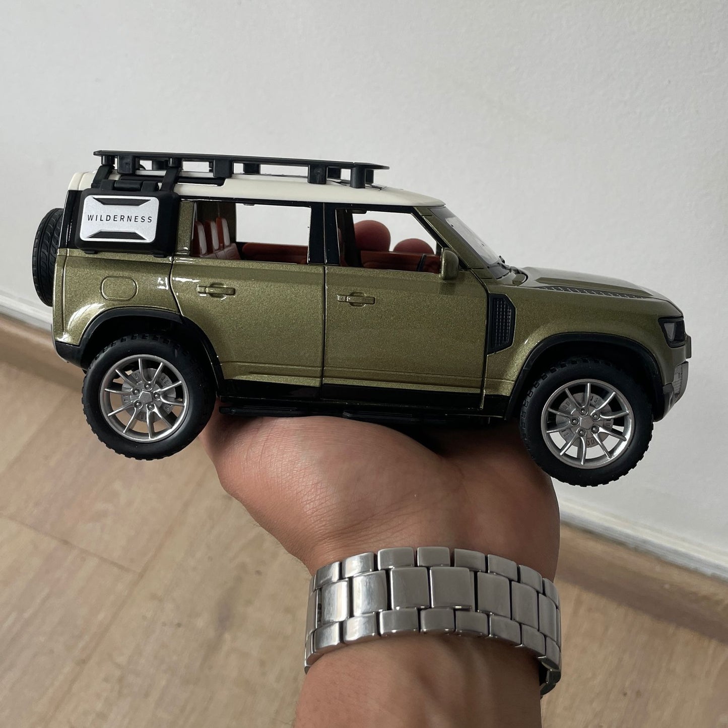 Modèle réduit Land Rover Defender (1:22)