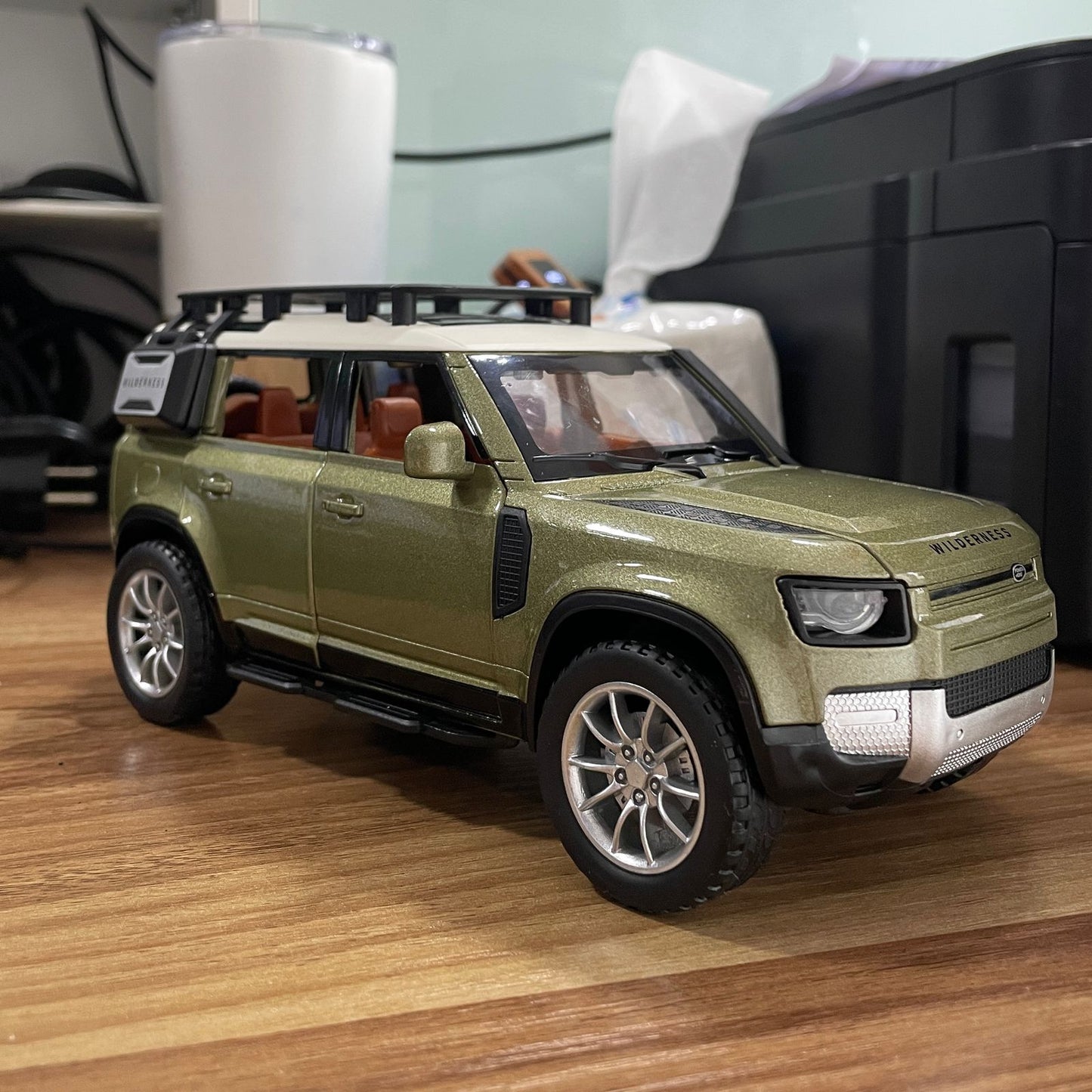Modèle réduit Land Rover Defender (1:22)
