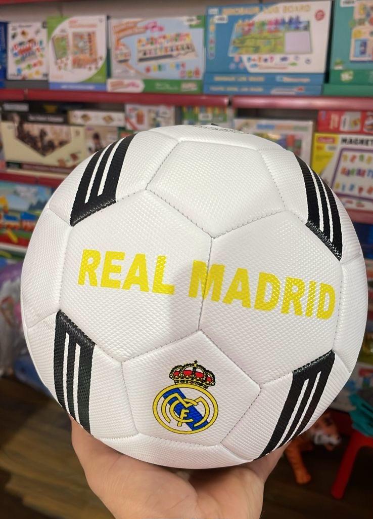 Ballon de Football Taille 5 – Real Madrid