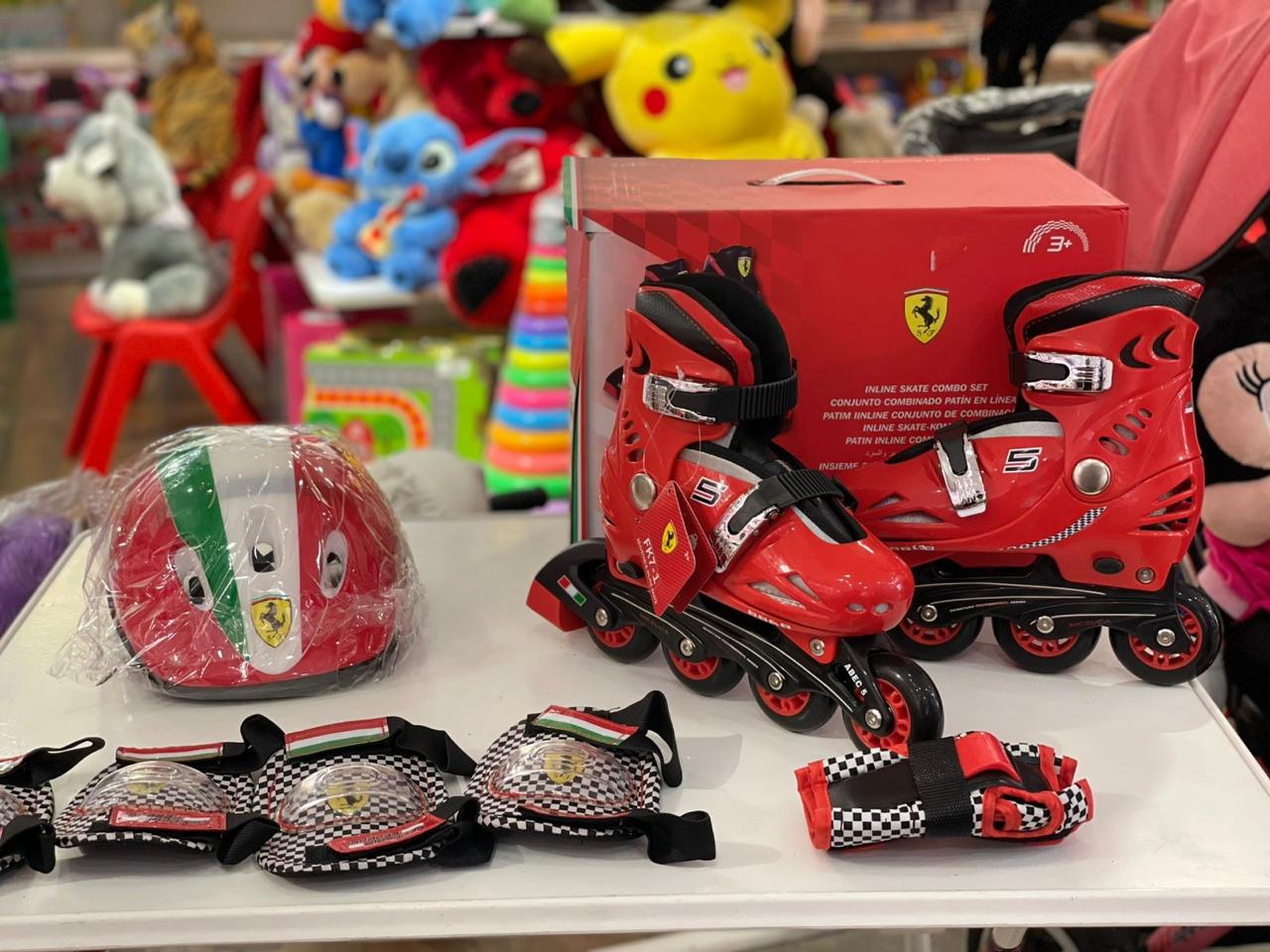 Patins à roulettes Ferrari FK7 – Taille 33-36 – Set complet avec protections – Rouge