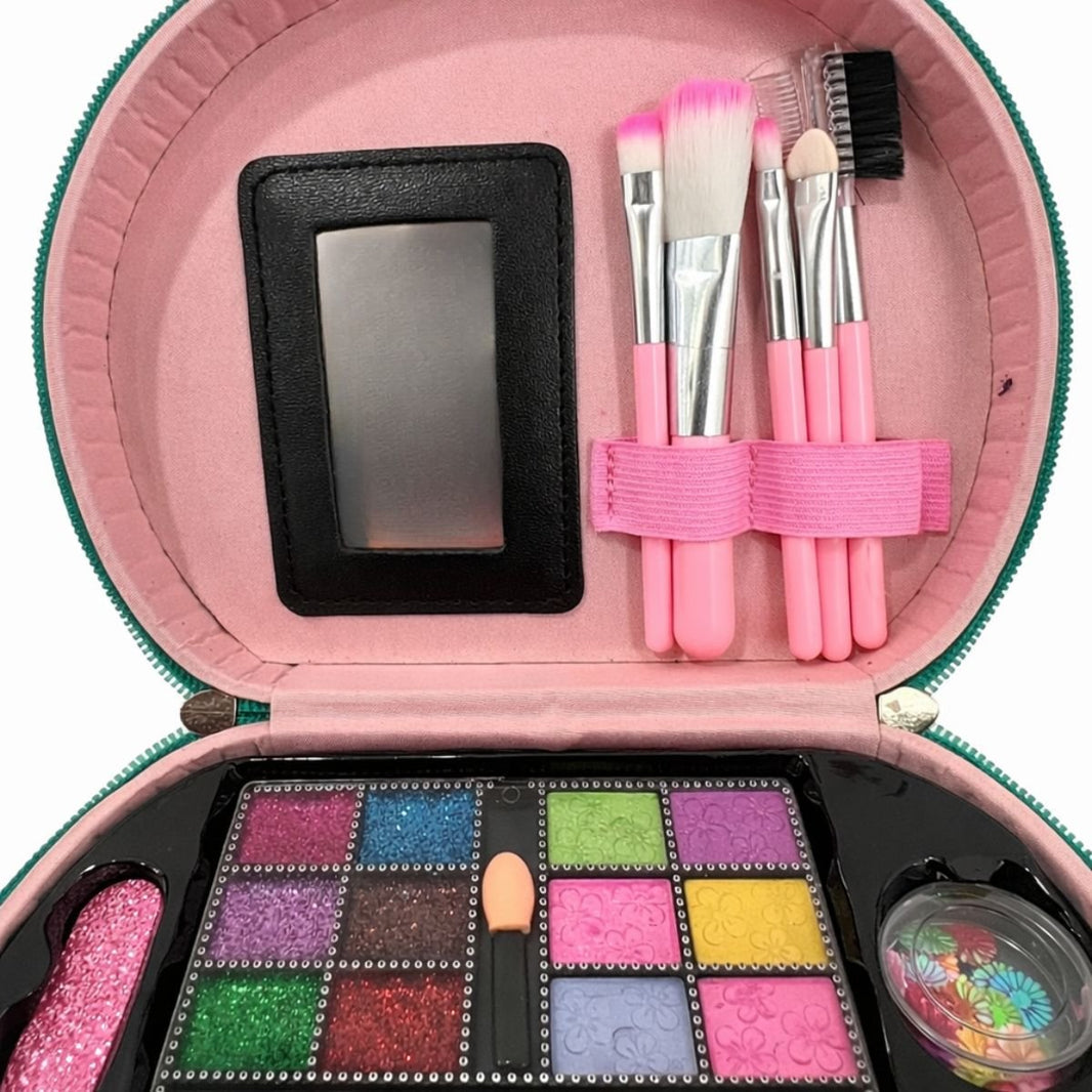 Coffret de Maquillage "Labubu Series" – Thème Funky & Unique