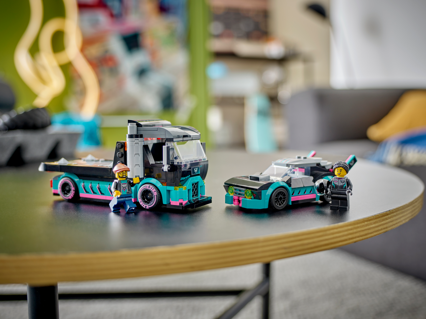 LEGO® City – La Voiture de Course et le Camion de Transport