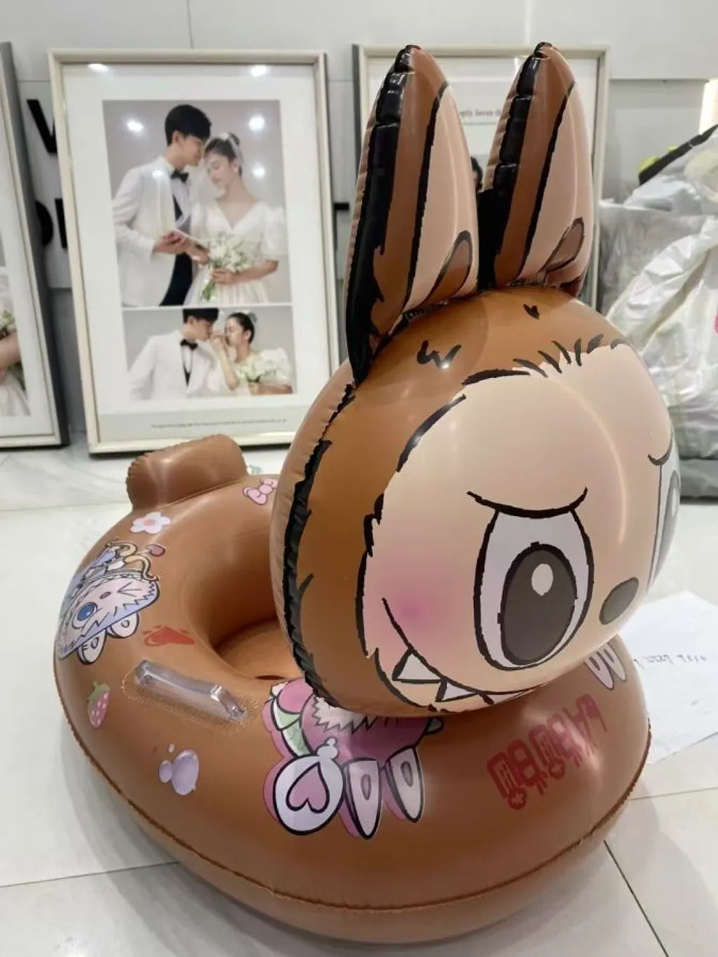 Bouée Gonflable épaisse Labubu pour enfants