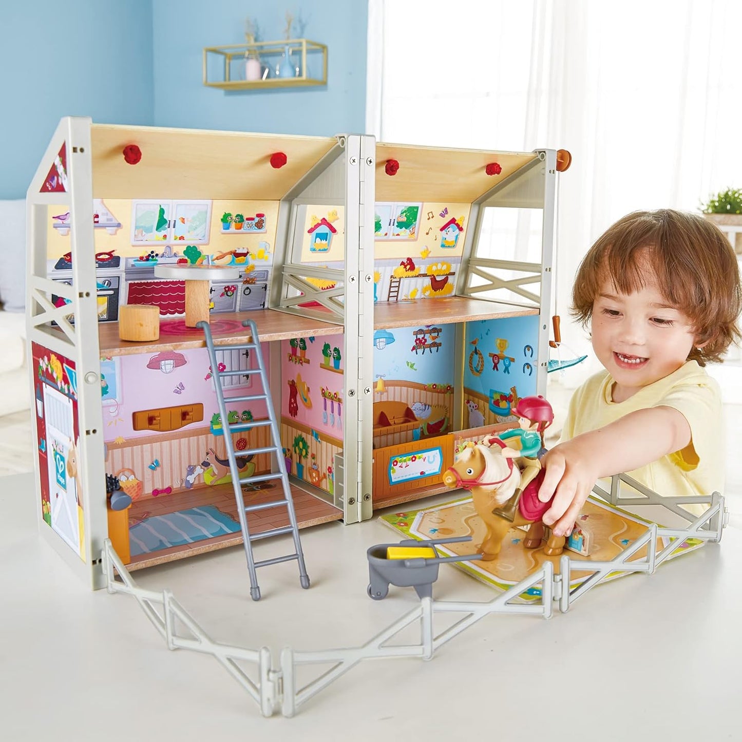 Hape Ranch Pony Club – Maison de Poupée avec Écurie Dépliable