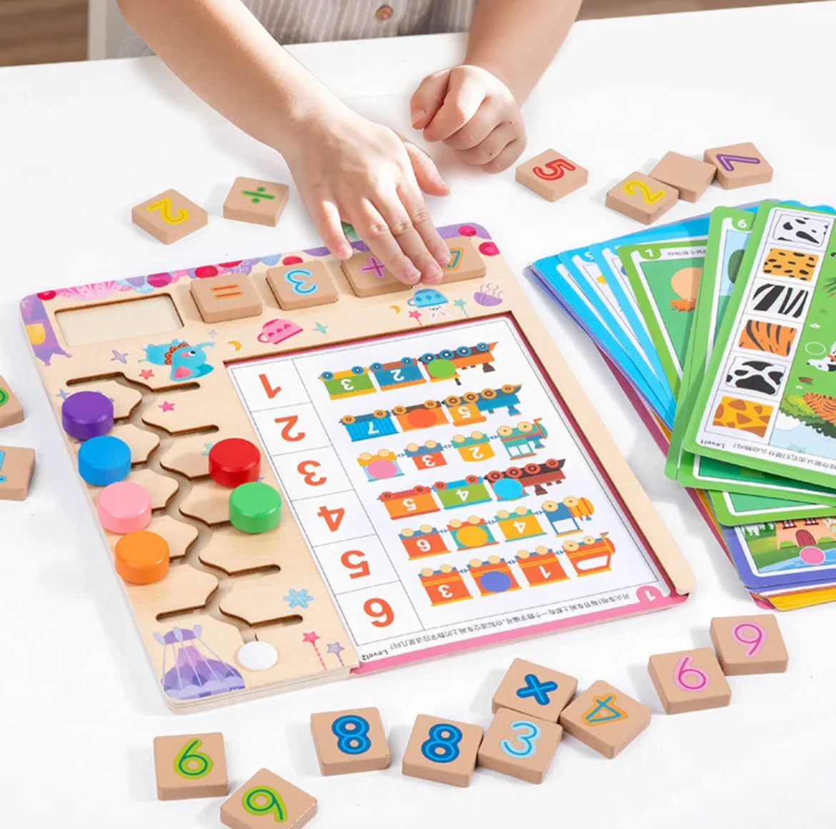 Jeu Éducatif en Bois – Apprentissage des Chiffres, Couleurs et Formes