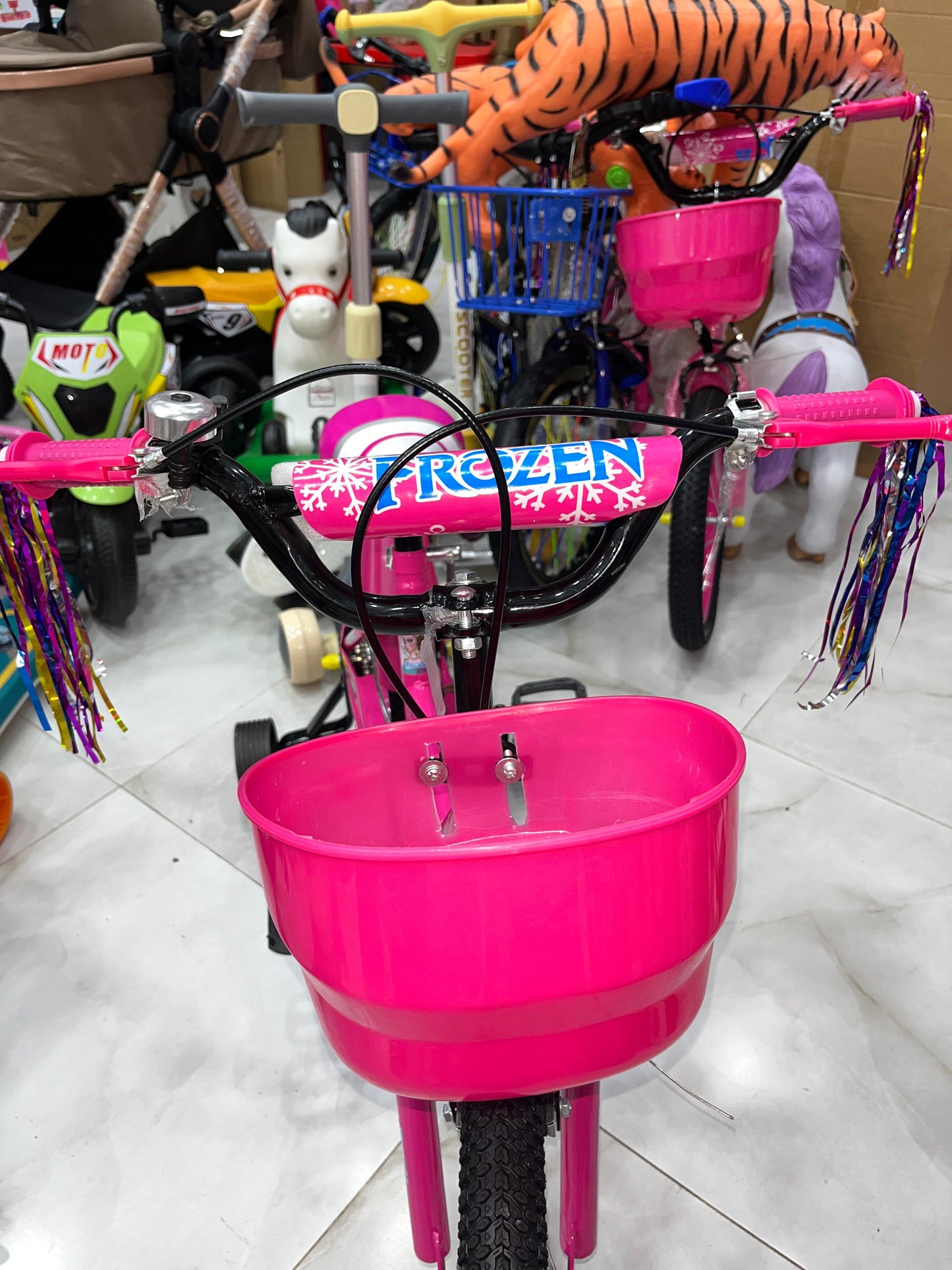 Vélo Frozen – Rose avec Panier & Roues Stabilisatrices - 3 ans à +10 ans