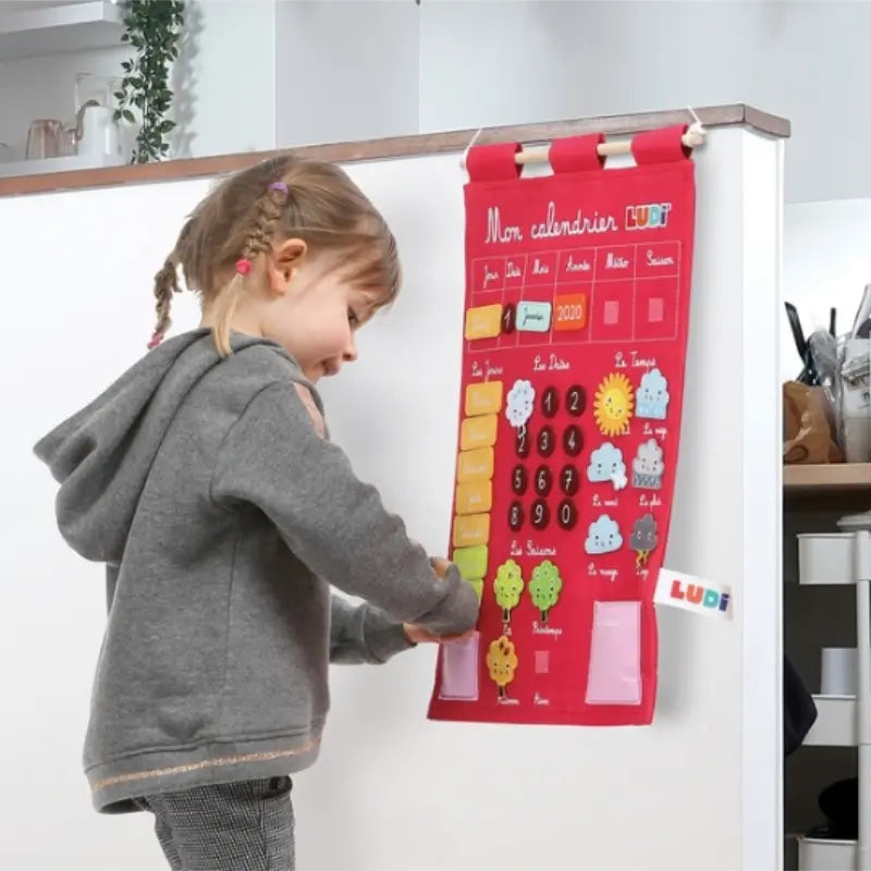 Calendrier en Tissu Rose – LUDI