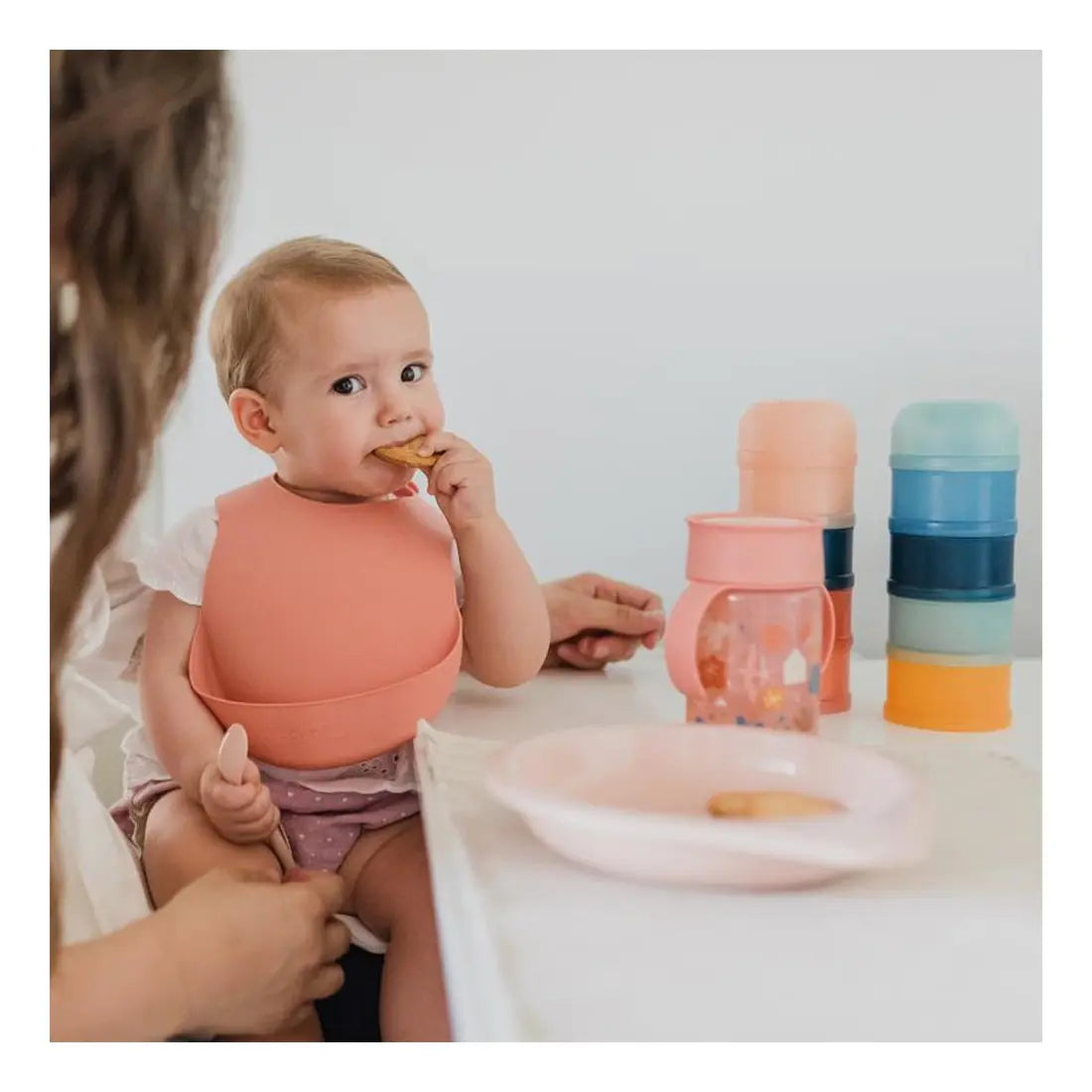 Suavinex Bavoir en silicone rose 4m+
